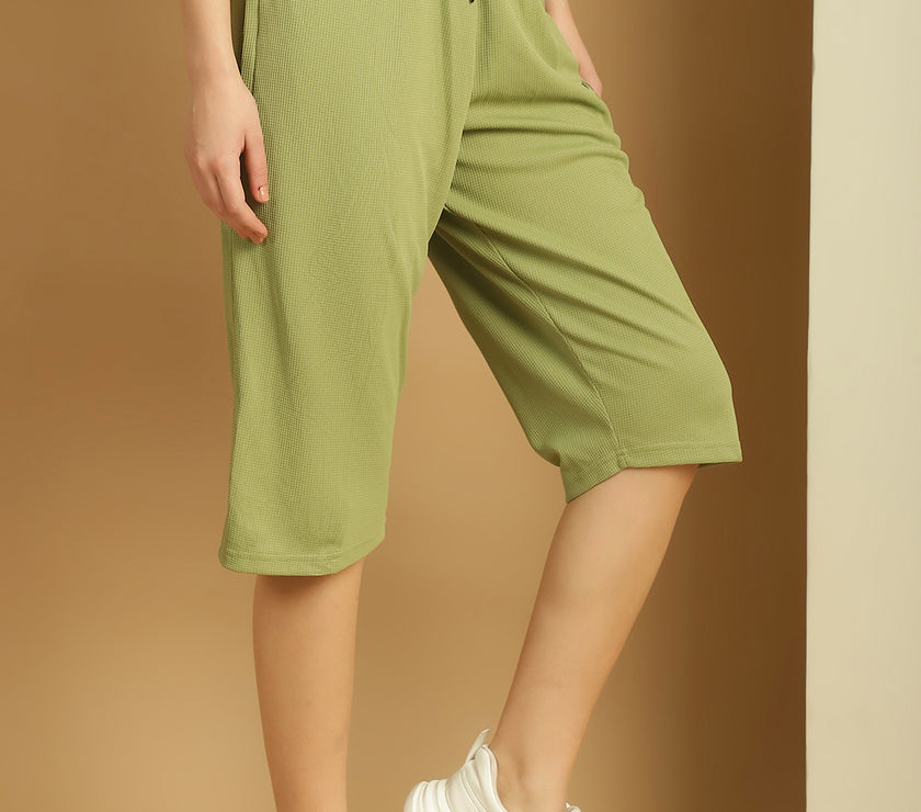 Vimal Jonney Solid Light Green Regular Fit Polyster Lycra Capri For Women