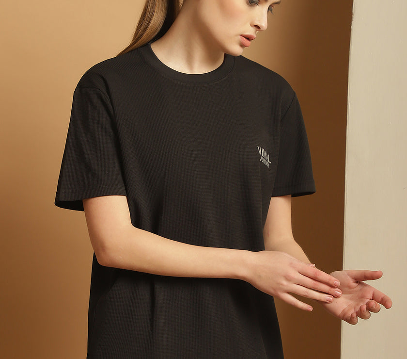 Vimal Jonney Solid Black Round Neck Polyester Lycra Half sleeves Tshirt For Women