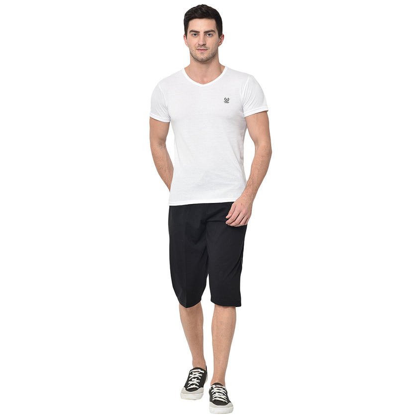 Vimal Jonney Cotton Blended Regular Fit Black 3/4th Capri For Men