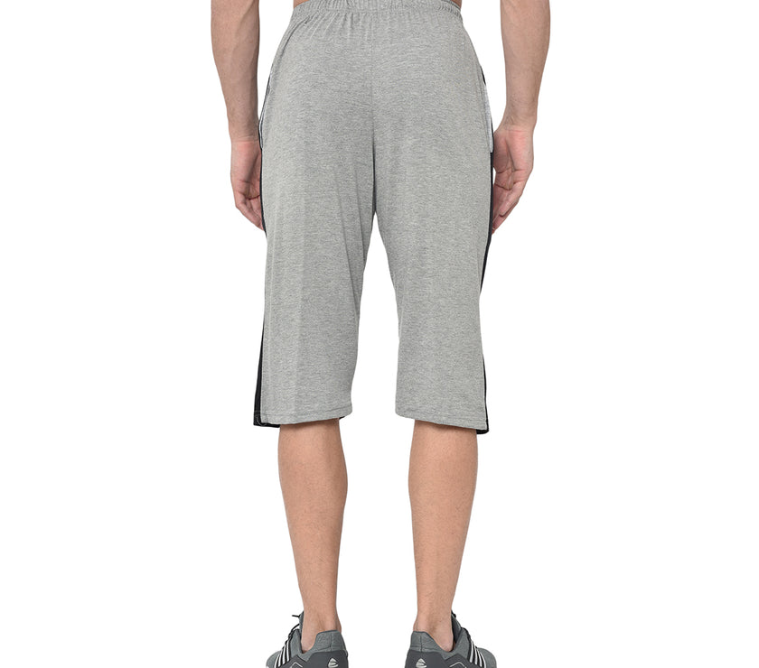 Vimal Jonney Cotton Blended Regular Fit Grey 3/4th Capri For Men