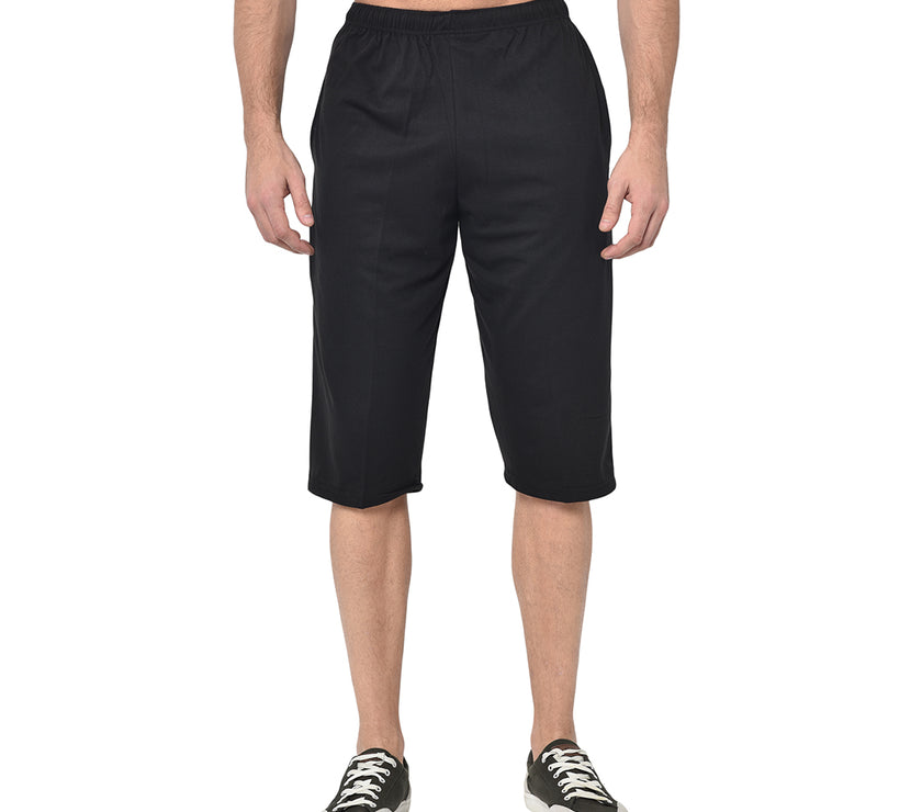 Vimal Jonney Cotton Blended Regular Fit Black 3/4th Capri For Men