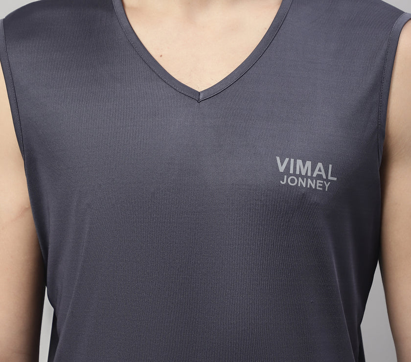 Vimal Jonney Grey Dryfit Lycra Solid Co-ord Set Tracksuit For Men(Zip Of 1 Side Pocket)