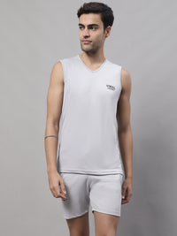 Vimal Jonney Light Grey Dryfit Lycra Solid Co-ord Set Tracksuit For Men(Zip Of 1 Side Pocket)
