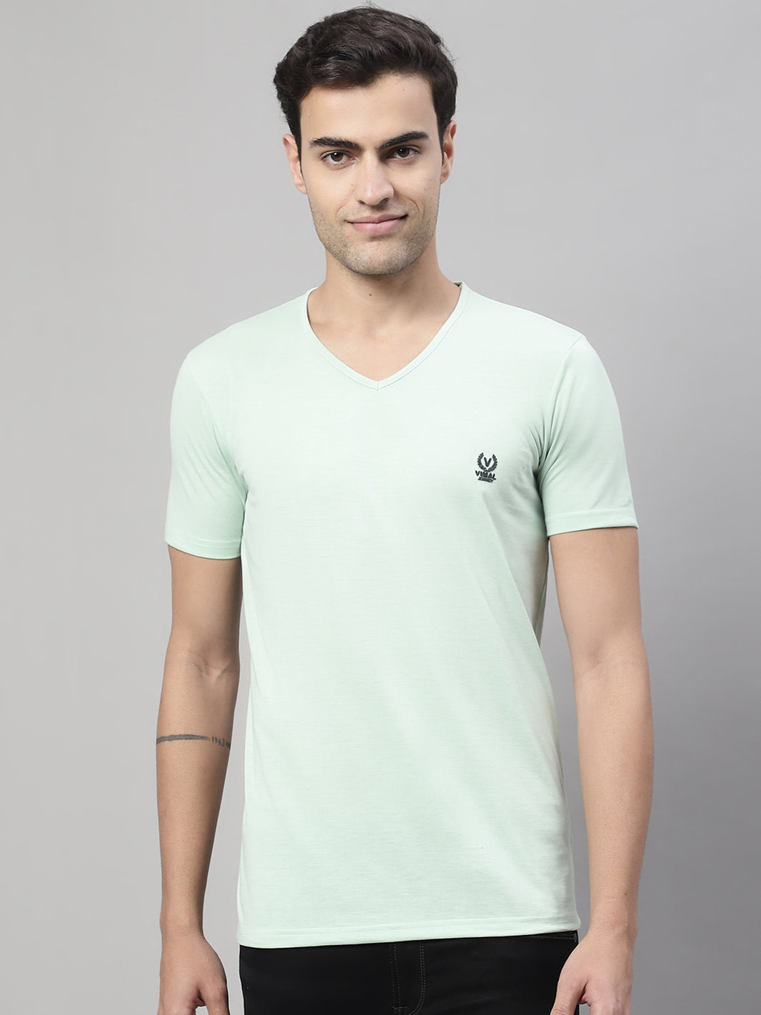 Vimal Jonney V Neck Cotton Solid Light Green T-Shirt for Men